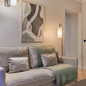  Appartement Cmg Batignolles/ Mairie Du 17ème France